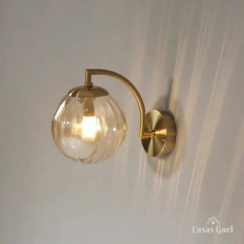 Arandela de Parede Dourada Metal e Vidro